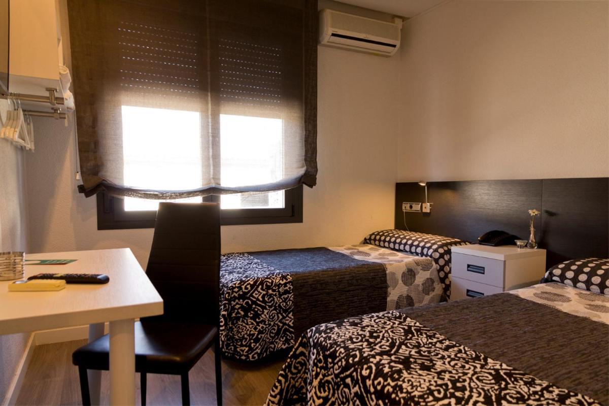 Hostal Plaza Bunuel المظهر الخارجي الصورة